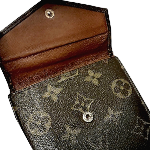 Louis Vuitton Wallet - Picture 11 of 12